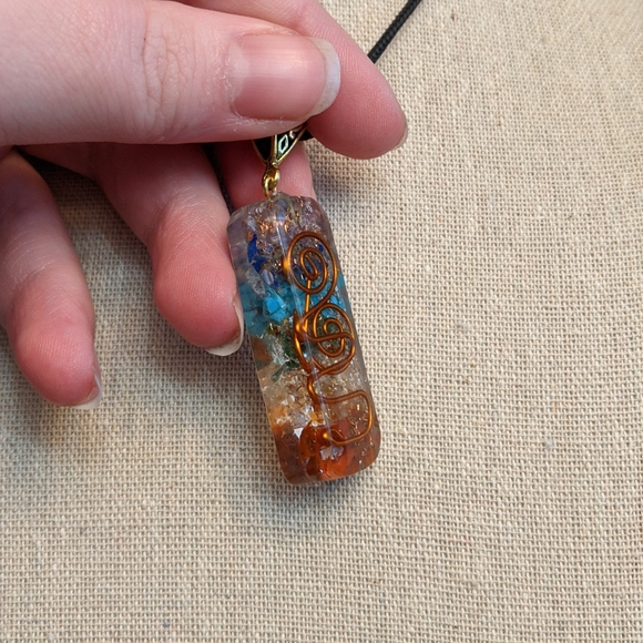 Chakra crystal necklace💎 - Picture 4 of 9